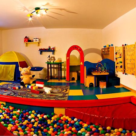Inntaler Hof Зеефельд в Тироле Экстерьер фото